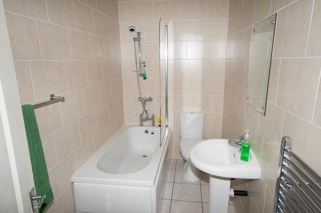 Marley Mansions Apartment - Clarendon ولاسي المظهر الخارجي الصورة