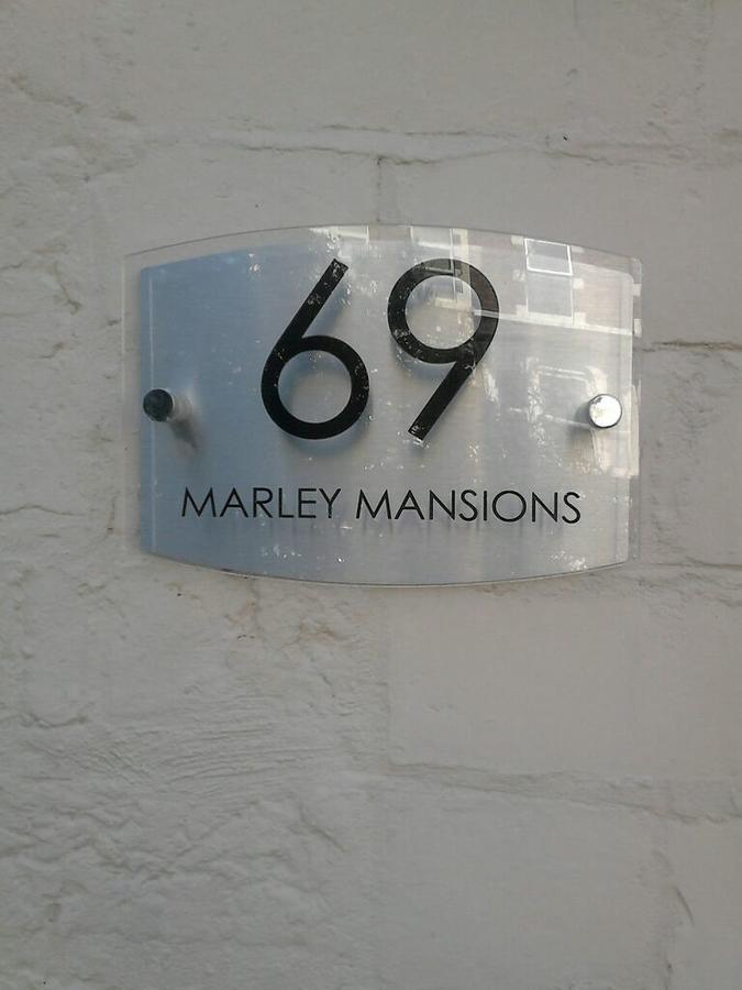 Marley Mansions Apartment - Clarendon ولاسي المظهر الخارجي الصورة